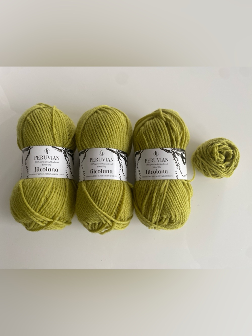 Peruvian Filcolana 3 skiens 100% Highland Wool Colour 379 Sprout